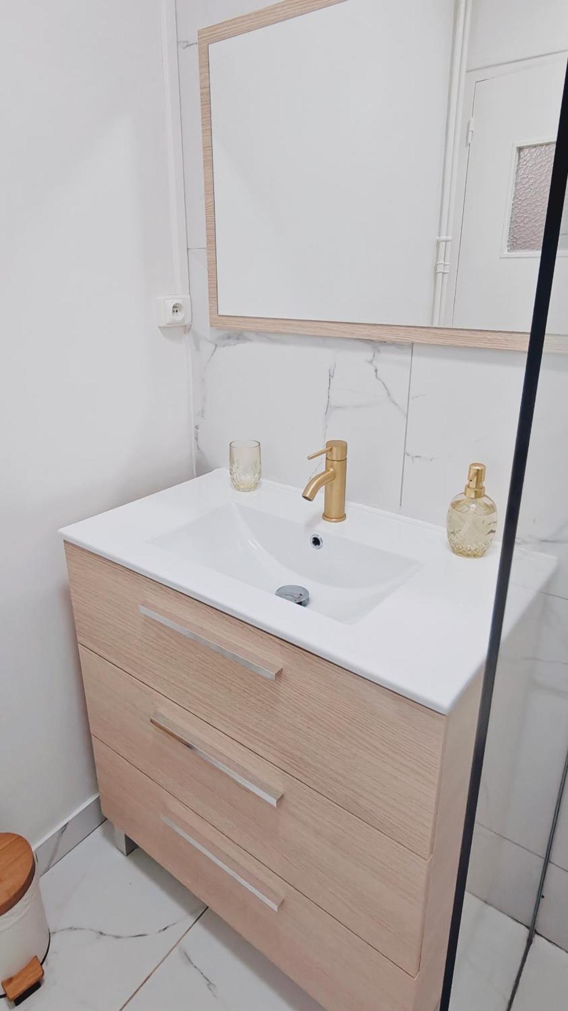 Apartament Kaylee Lounge Le Mans Zewnętrze zdjęcie